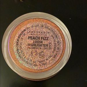 Anastasia Beverly Hills Highlighter Peach Fizz